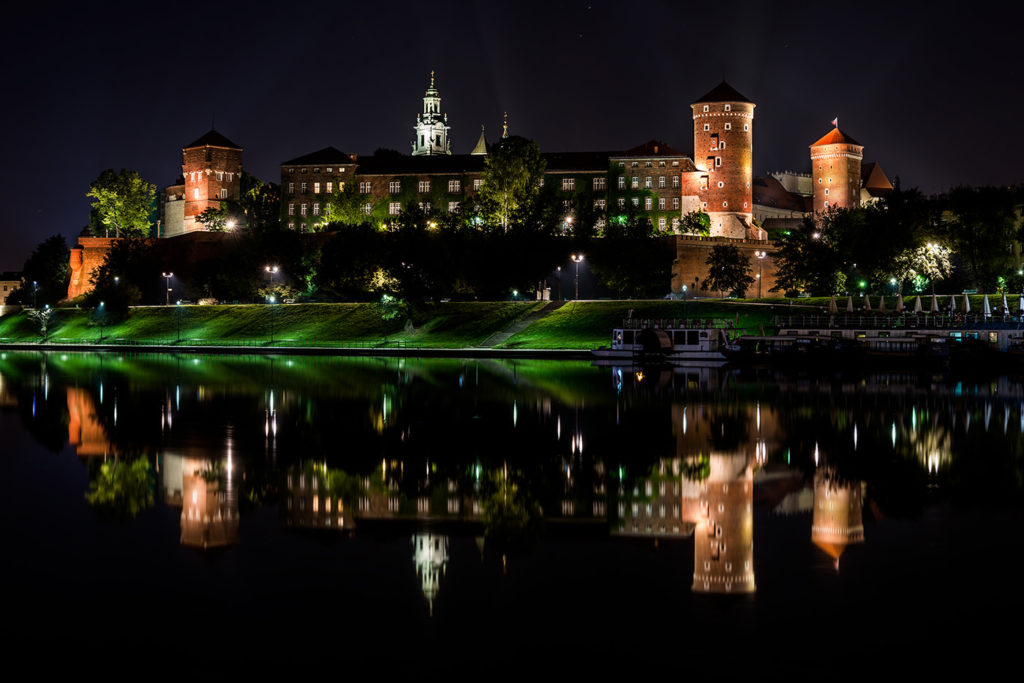 Krakow, Wawel by Night Filip Gawronski